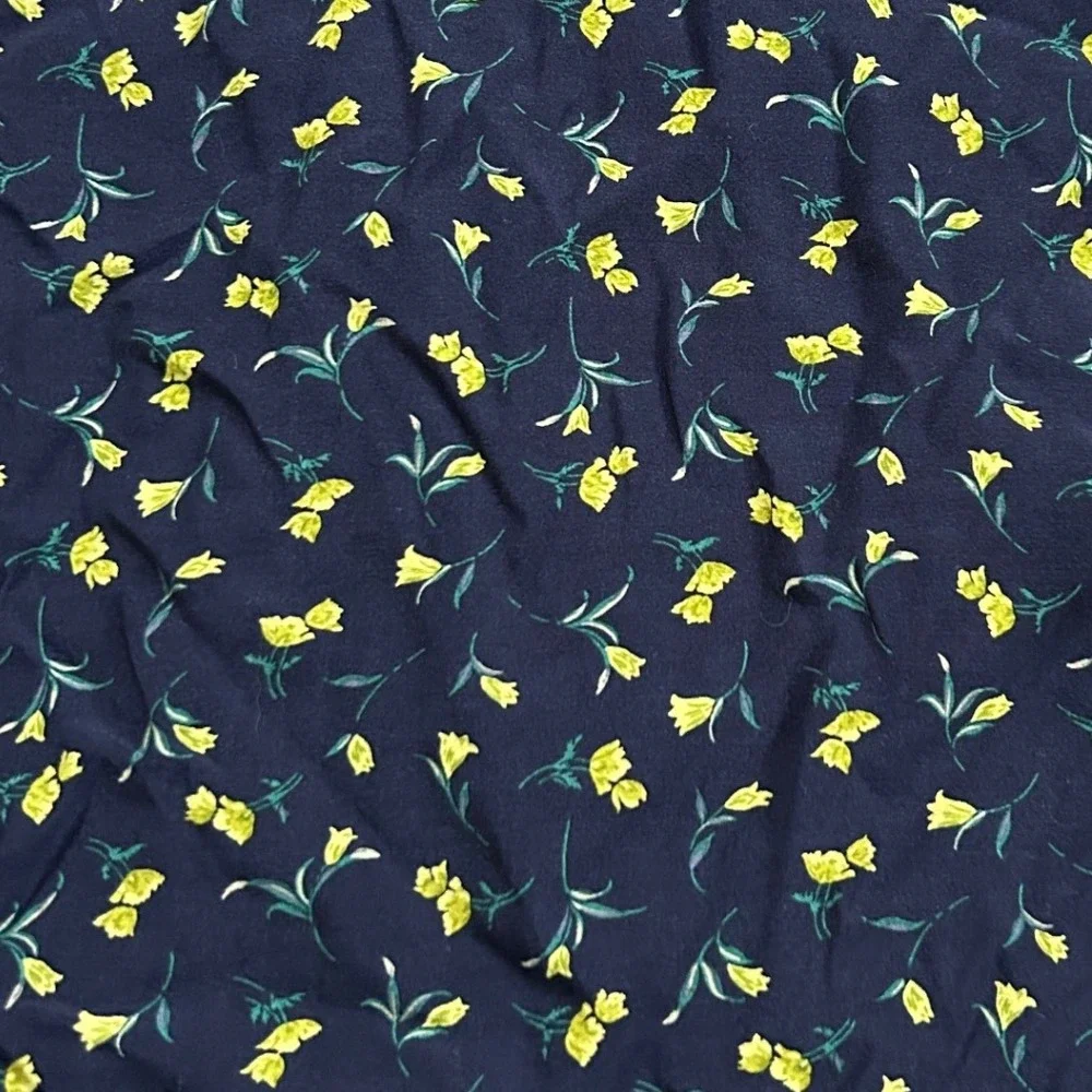 GAP Navy Blue Floral Print Mini Skirt Women's‎ Size L Cute Trendy
